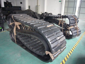Bom preço. Trilhas de borracha de 700 x de 100 x de 96mm Hitachi, estrutura interna forte das trilhas de borracha da substituição on-line